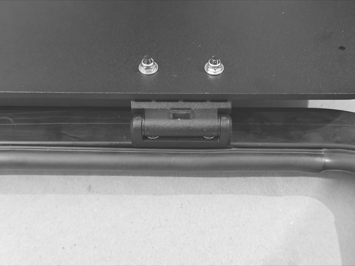 Hinge locking pin location