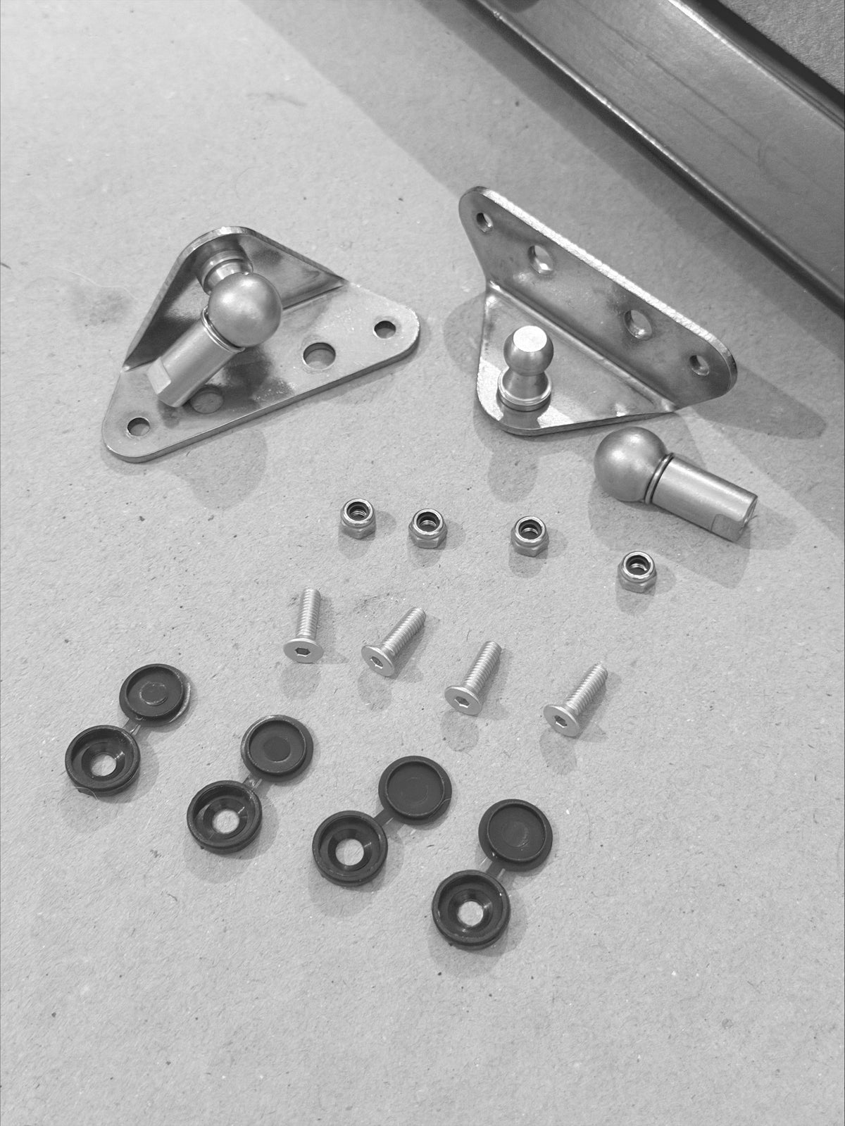 Gas strut bracket hardware